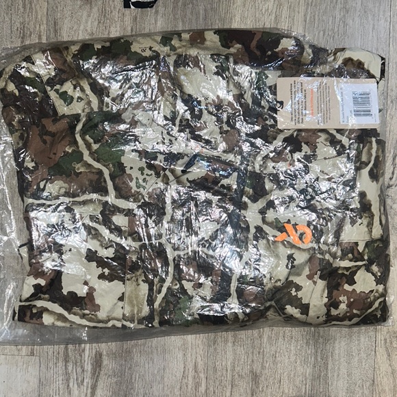 Firstlite WOMEN'S CASCADE STORMLIGHT JACKET - Picture 4 of 5